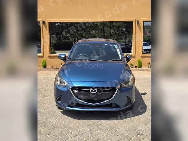 2018 Mazda Demio 1.5 SKYACTIV-D — photo 1 of 17