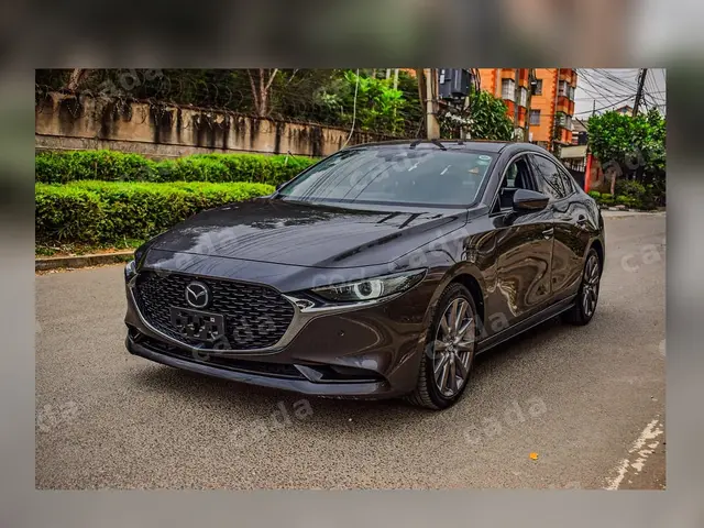 2019 Mazda 3 SKYACTIV-D — photo 1 of 13