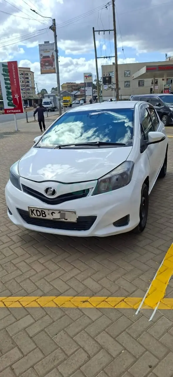 2013 Toyota Vitz 1.3 Automatic