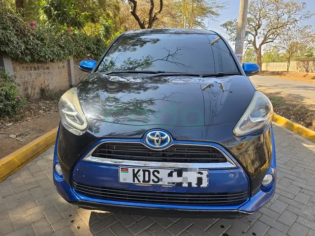 Toyota Sienta