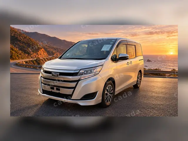 2020 Toyota Noah Standard — photo 1 of 5