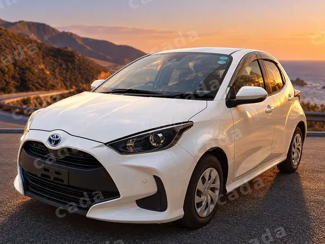 2020 Toyota Yaris Hybrid Limited — photo 1 of 5