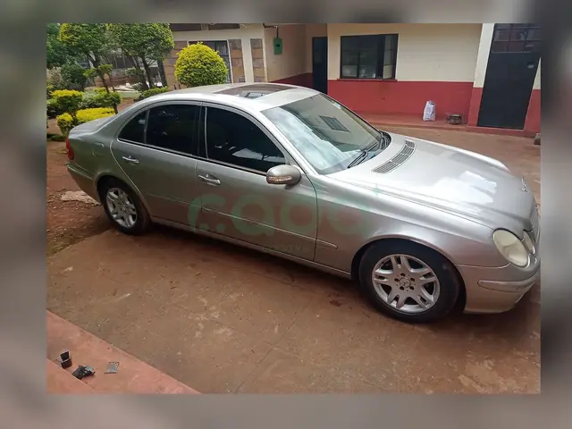 2004 Mercedes-Benz E240 W211